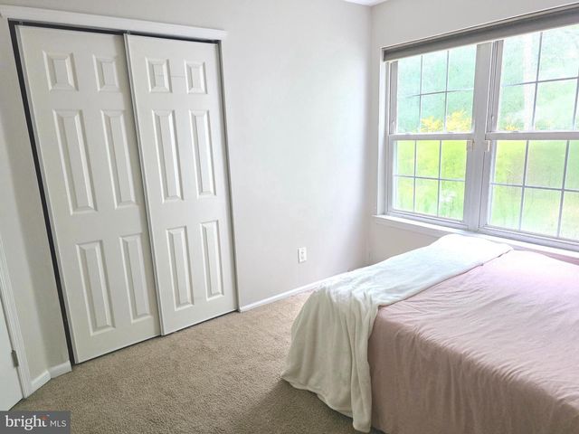 1305 SQUIRREL RD, Marlton, NJ 08053