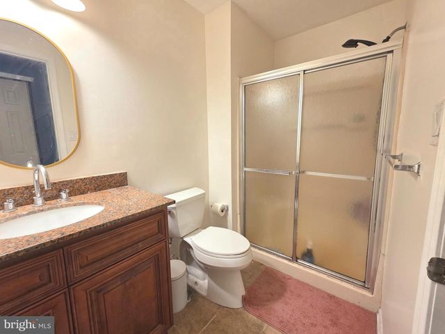 1305 SQUIRREL RD, Marlton, NJ 08053