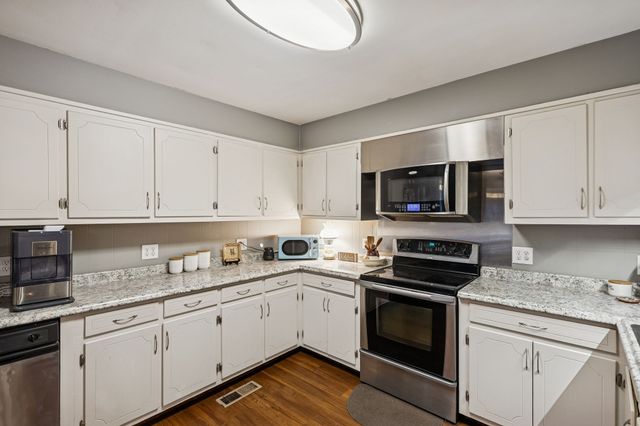 1266 Bridge Rd, Auburntown, TN 37016