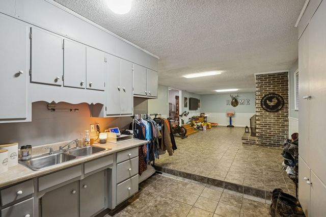 1266 Bridge Rd, Auburntown, TN 37016