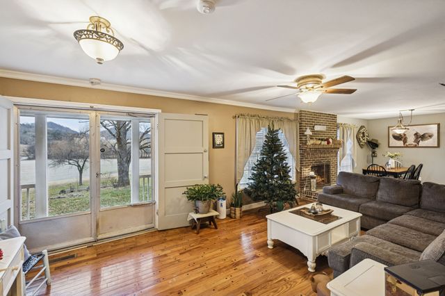 1266 Bridge Rd, Auburntown, TN 37016