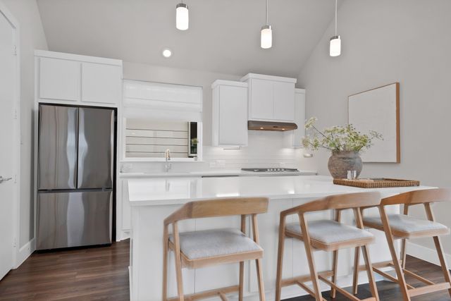 1022 Barsotti Court, Dallas, TX 75212