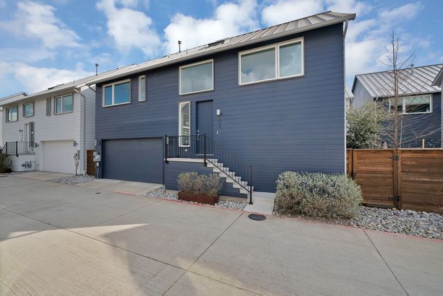 1022 Barsotti Court, Dallas, TX 75212