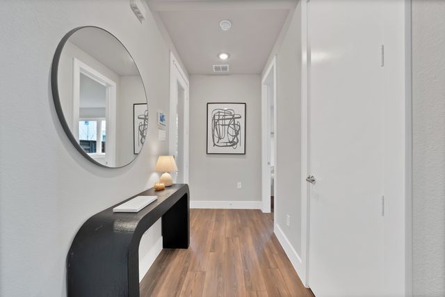 1022 Barsotti Court, Dallas, TX 75212