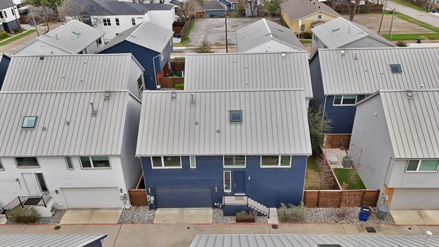 1022 Barsotti Court, Dallas, TX 75212