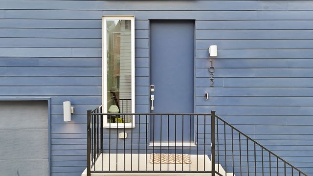 1022 Barsotti Court, Dallas, TX 75212