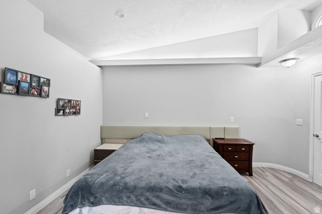 1522 E AMBLEWOOD LN, Millcreek, UT 84124