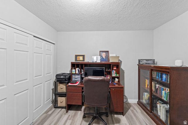 1522 E AMBLEWOOD LN, Millcreek, UT 84124
