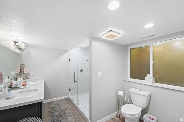 1522 E AMBLEWOOD LN, Millcreek, UT 84124