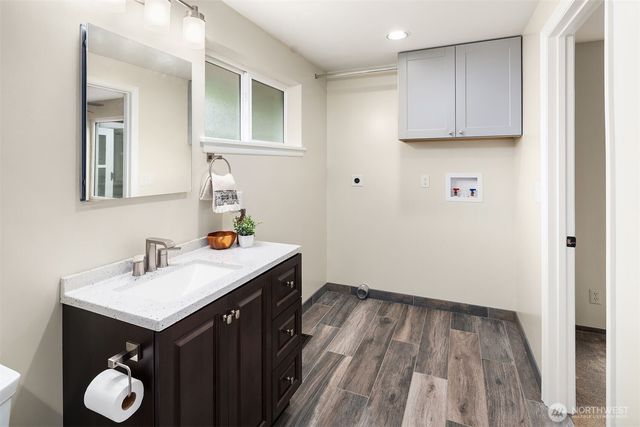 570 SE Andrews Street, Issaquah, WA 98027