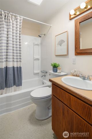 570 SE Andrews Street, Issaquah, WA 98027