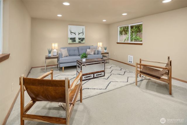 570 SE Andrews Street, Issaquah, WA 98027