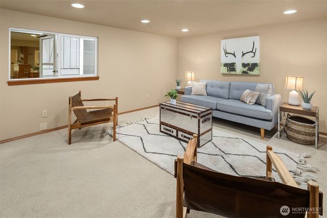 570 SE Andrews Street, Issaquah, WA 98027