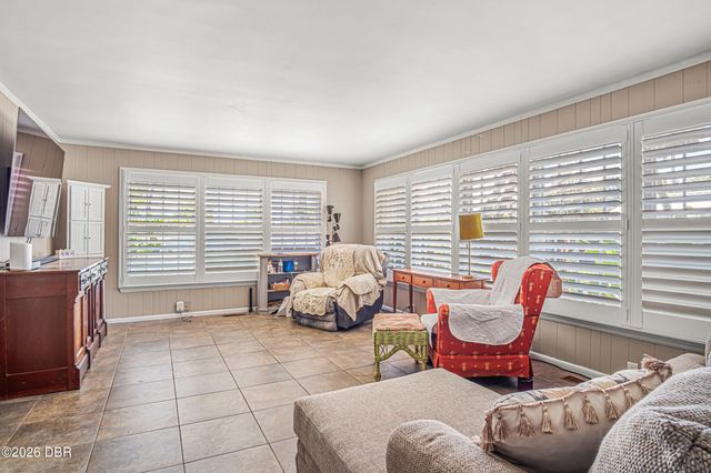 102 Palmora Boulevard, Leesburg, FL 34748