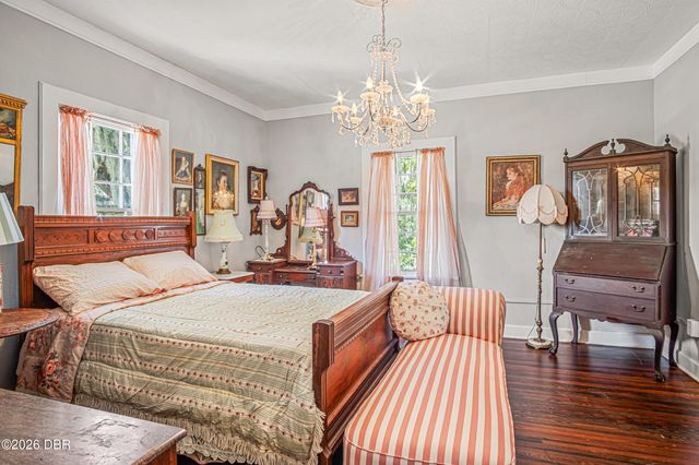 102 Palmora Boulevard, Leesburg, FL 34748