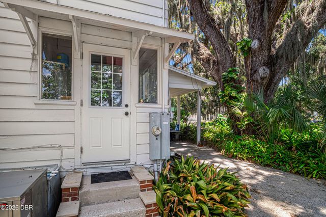 102 Palmora Boulevard, Leesburg, FL 34748