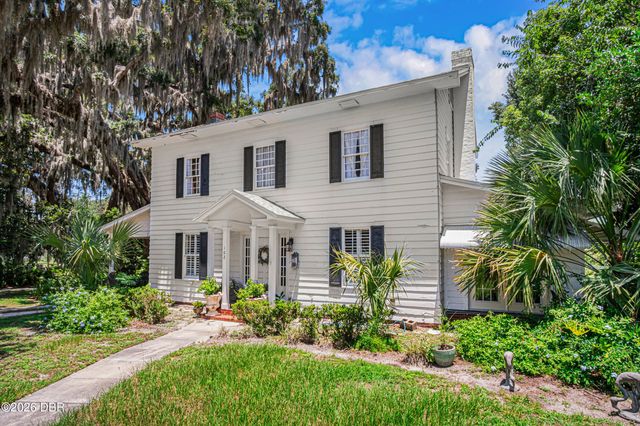 102 Palmora Boulevard, Leesburg, FL 34748