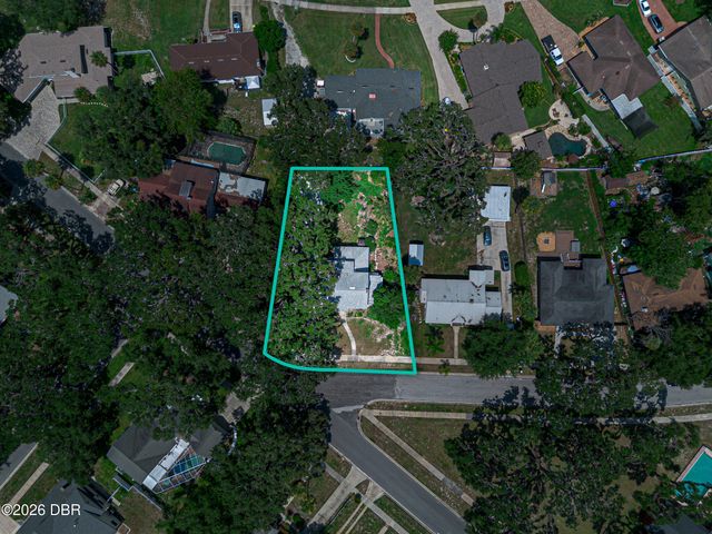 102 Palmora Boulevard, Leesburg, FL 34748