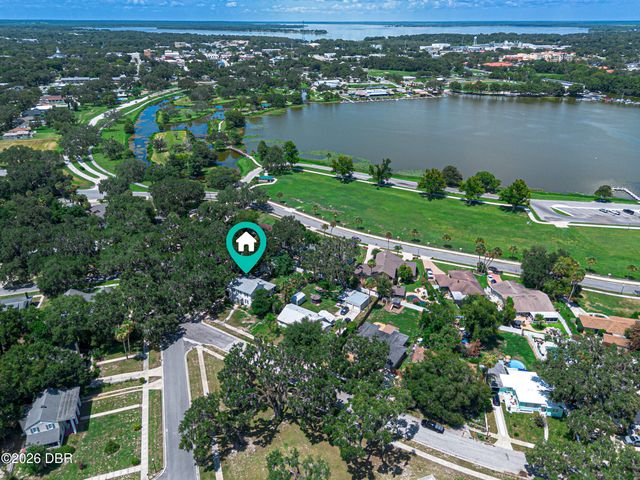 102 Palmora Boulevard, Leesburg, FL 34748