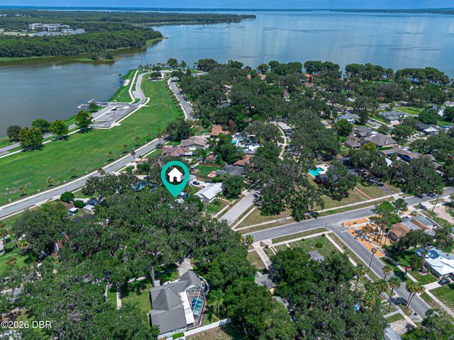 102 Palmora Boulevard, Leesburg, FL 34748