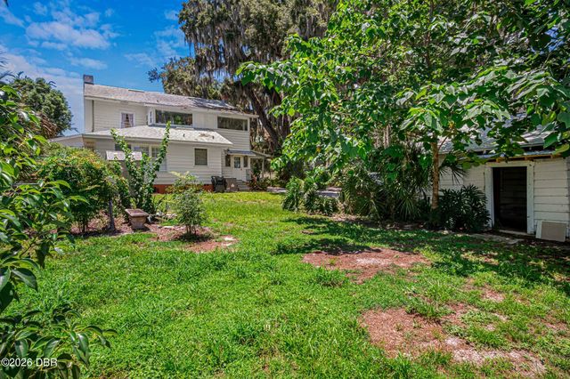 102 Palmora Boulevard, Leesburg, FL 34748
