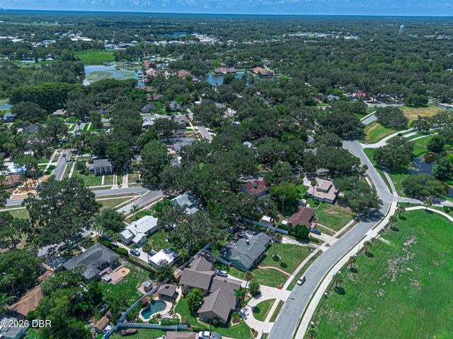 102 Palmora Boulevard, Leesburg, FL 34748