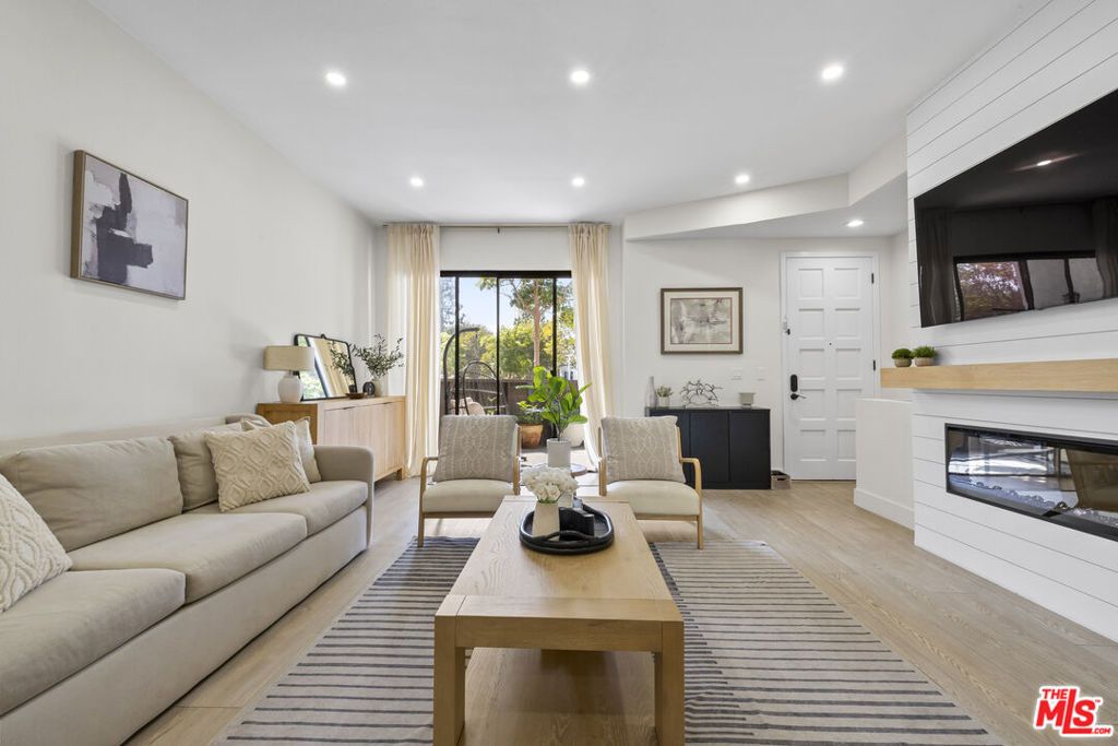 10720 Ohio Avenue 21, Los Angeles, CA 90024 — photo 4
