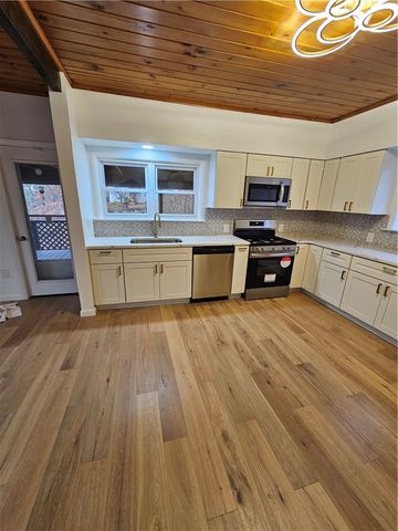 104 Marylea Ave, Brentwood, PA 15227
