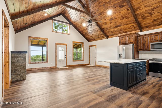 340 Fain Peak, Murphy, NC 28906
