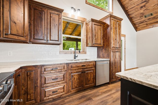 340 Fain Peak, Murphy, NC 28906