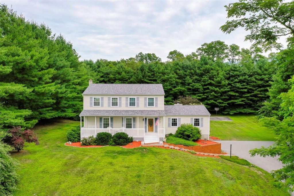 2 Scott Lane, Lagrangeville, NY 12540