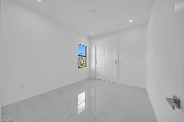 2318 30th TER, Cape Coral, FL 33993