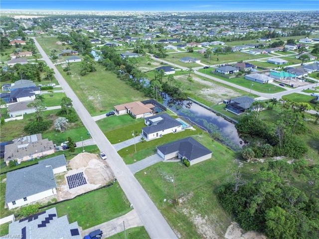 2318 30th TER, Cape Coral, FL 33993