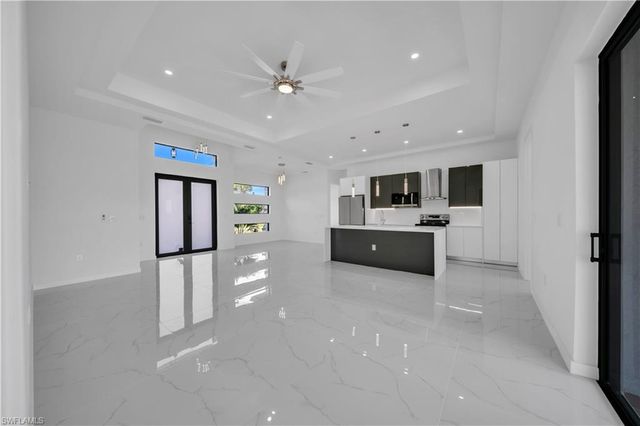 2318 30th TER, Cape Coral, FL 33993