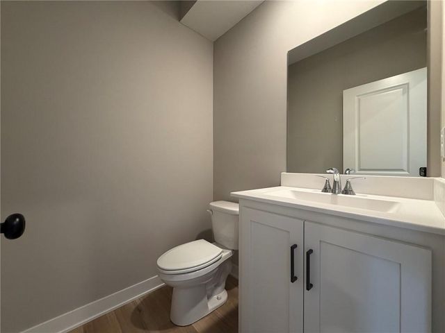 1504 SW Arborpark Terrace, Lee's Summit, MO 64082