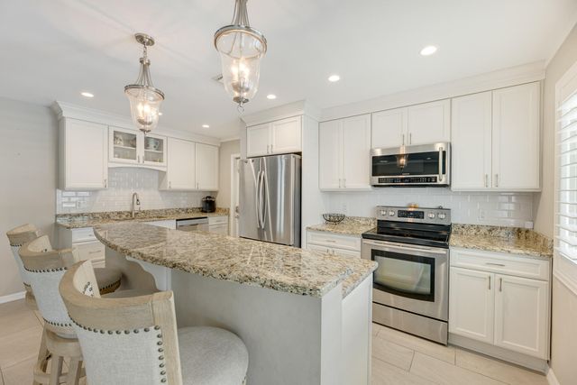 S 240 Coconut Palm Boulevard, Plantation Key, FL 33070