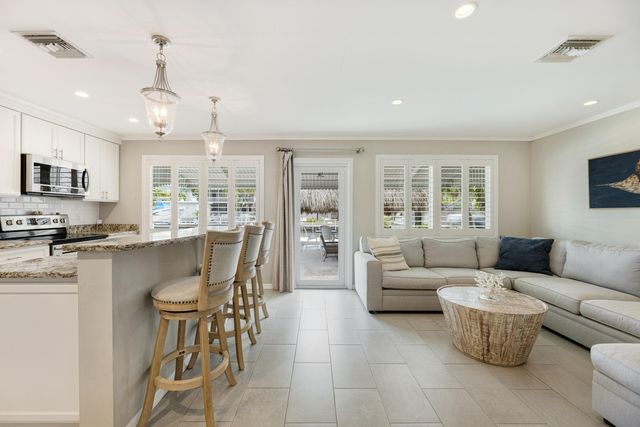 S 240 Coconut Palm Boulevard, Plantation Key, FL 33070