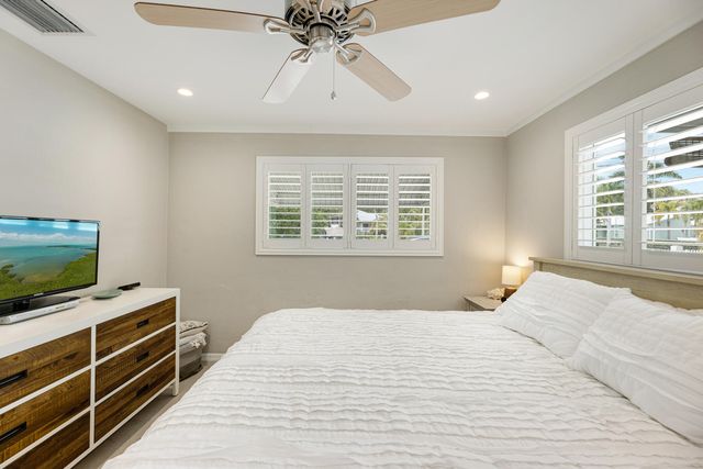 S 240 Coconut Palm Boulevard, Plantation Key, FL 33070