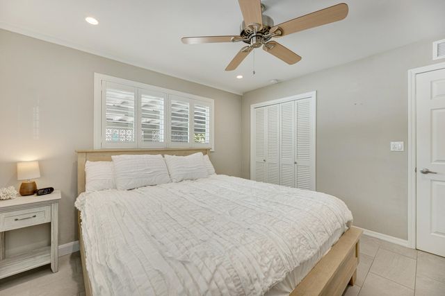 S 240 Coconut Palm Boulevard, Plantation Key, FL 33070