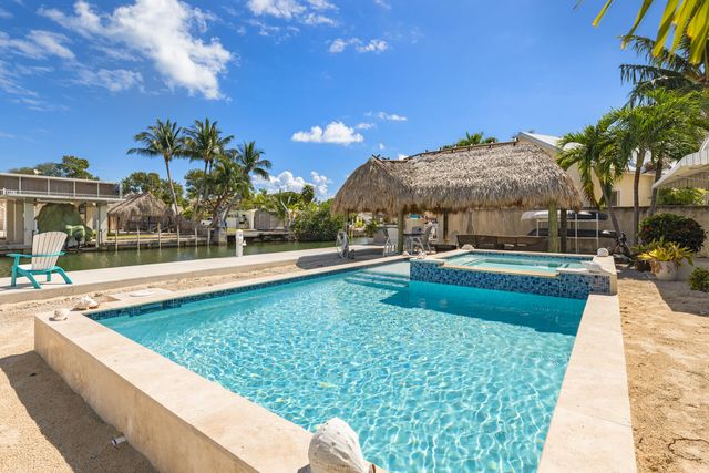 S 240 Coconut Palm Boulevard, Plantation Key, FL 33070