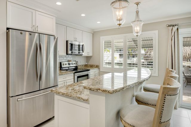 S 240 Coconut Palm Boulevard, Plantation Key, FL 33070