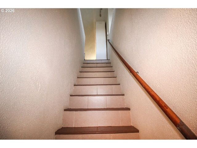 6113 Se 89TH Ave, Portland, OR 97266