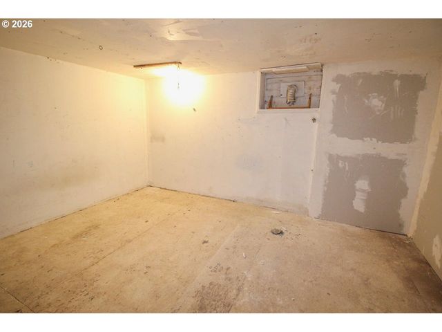 6113 Se 89TH Ave, Portland, OR 97266
