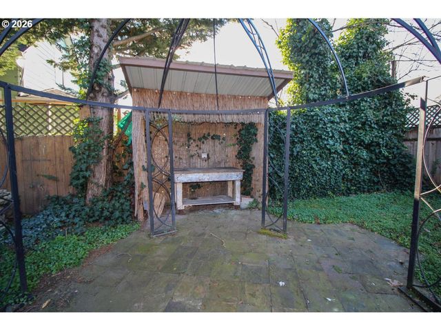 6113 Se 89TH Ave, Portland, OR 97266