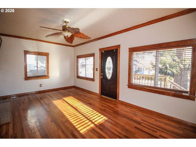 6113 Se 89TH Ave, Portland, OR 97266