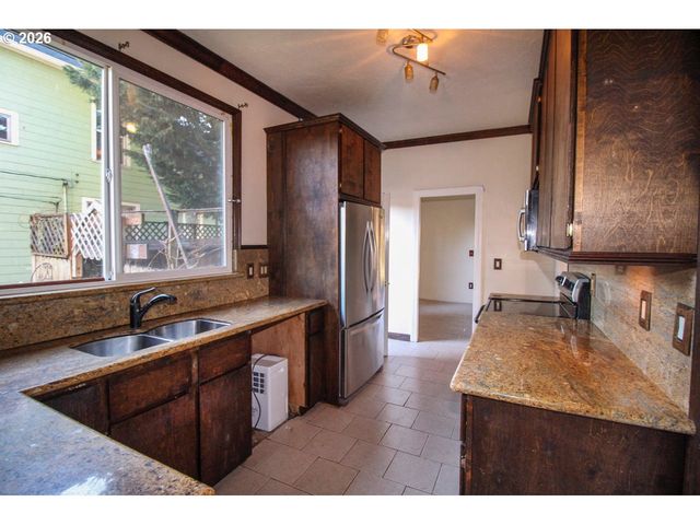 6113 Se 89TH Ave, Portland, OR 97266