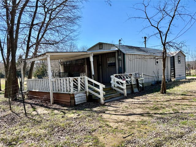 5252 E FM 1396, Telephone, TX 75488