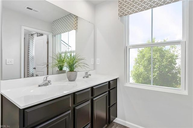 214 Myrtle LN, South Mills, NC 27976