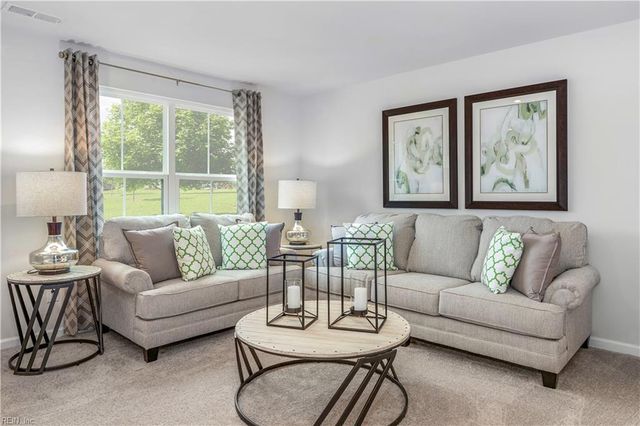 214 Myrtle LN, South Mills, NC 27976
