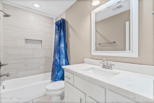 7313 Vaiden Road, Hernando, MS 38632